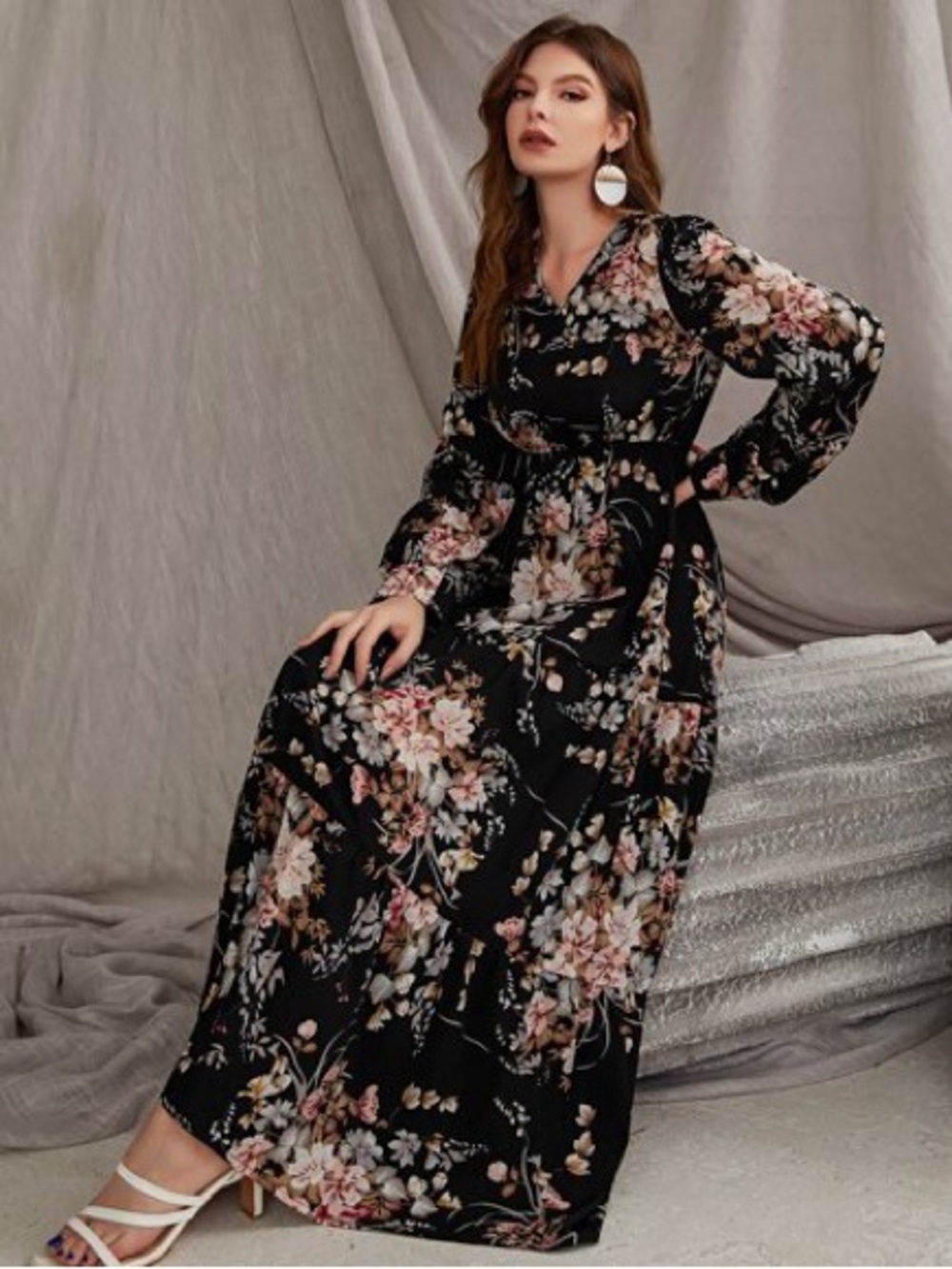 SHEIN Women's Black Floral Print Boho Modest Ruffle Hem Maxi Dress
